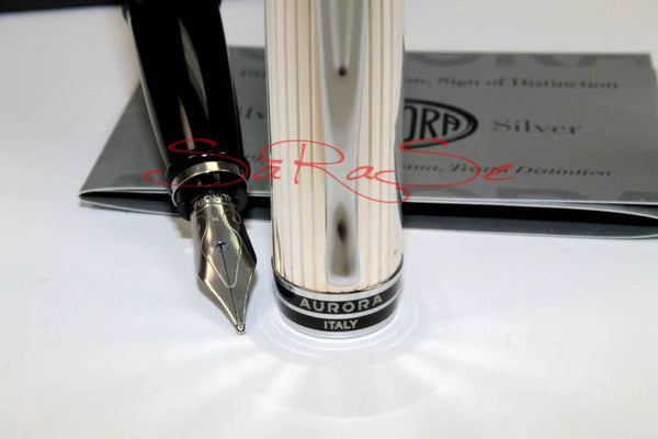 Füllfederhalter Aurora Ipsilon De Luxe Edelharz Schwarz Zierteile Chrom  Kappe 925 Sterling-Silber M-Feder - Füller Art.-Nr. B14CN